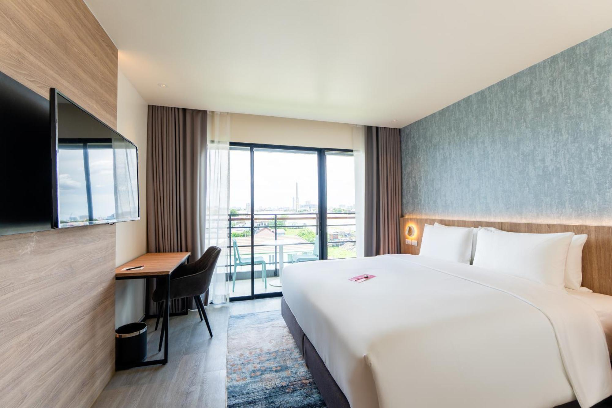 Glow Bangkok Riverside Room photo