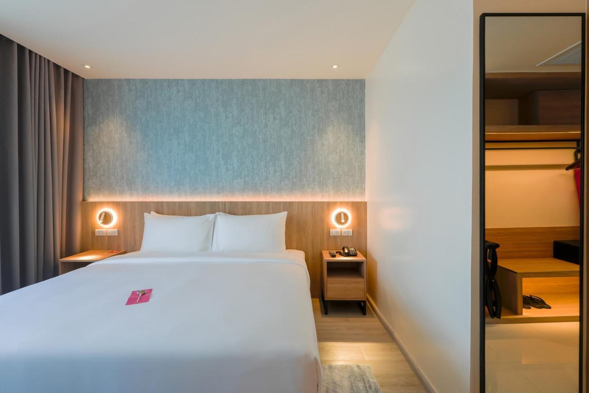 Glow Bangkok Riverside Room photo